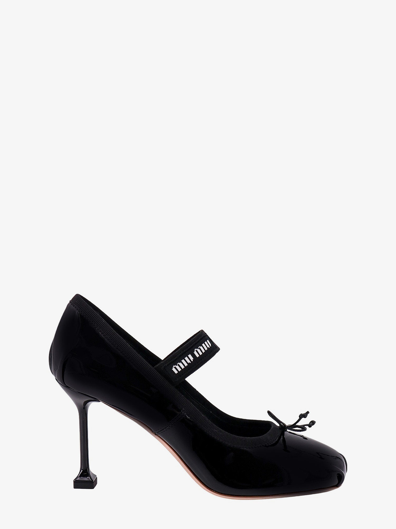 Popelina Black Patent Kitten Heel Thong Sandals